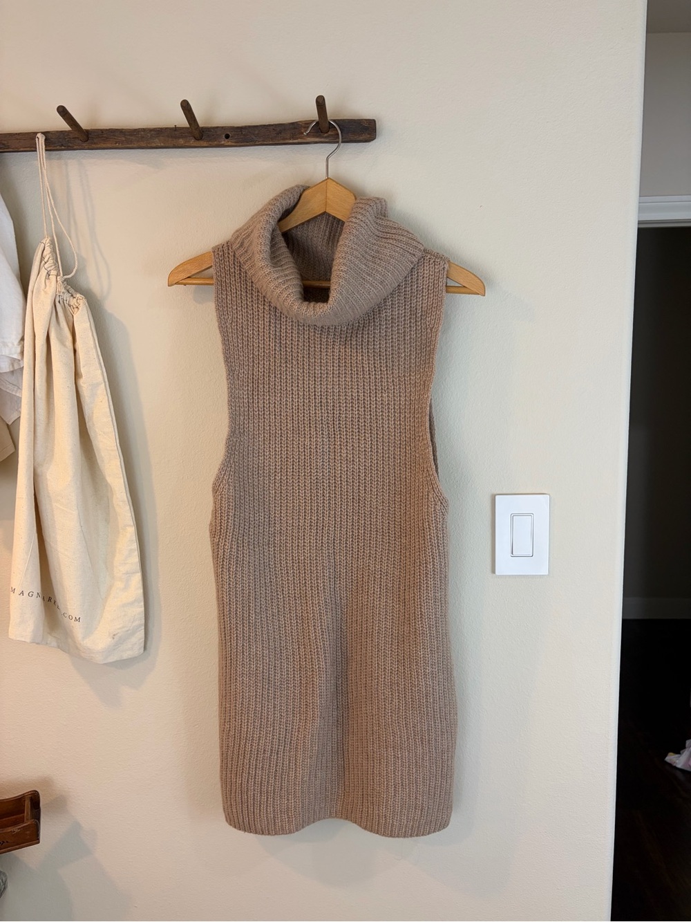 Free People Need It Now Sleeveless Turtleneck Sweater XS Cream Split Back